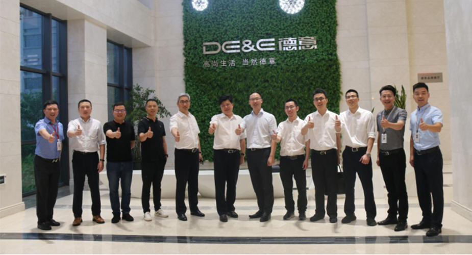 佳源赵建忠赵总一行莅临威廉希尔交流指导！